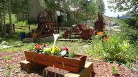 End Unit;walk to lifts-Large decks summer;your private oasis.ski History Exhibit