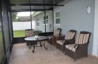 Cozy House 2Bedroom/2Bath  Tampa Bay Home away home centrally located