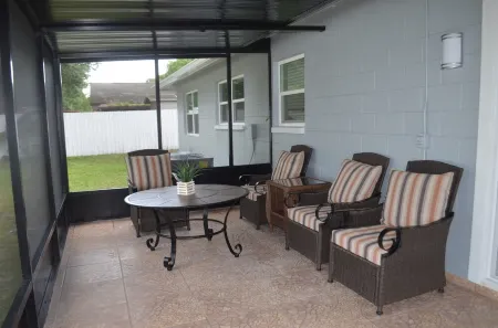 Cozy House 2Bedroom/2Bath  Tampa Bay Home away home centrally located Отели в г. Ситрэс-Парк