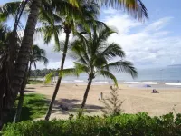 Steps to Best Beaches.Renovated! Best Value in Paradise! Free Wifi,Long Distance