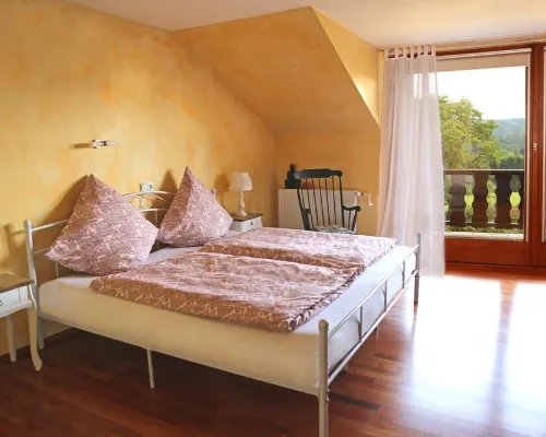 Pretty apartment in the Bergisches Land on the edge of the landscape conservation area 오베라스 호텔