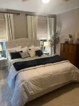 Charming Cottage Near Sfa, Azalea Gardens,  & Walking Trails. Hotel dekat SFA Mast Arboretum