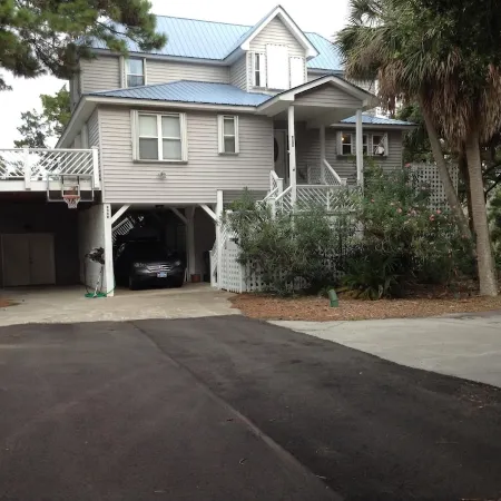 Private 4 bedroom home near beach and on golf course