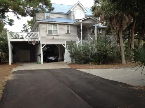 Private 4 bedroom home near beach and on golf course