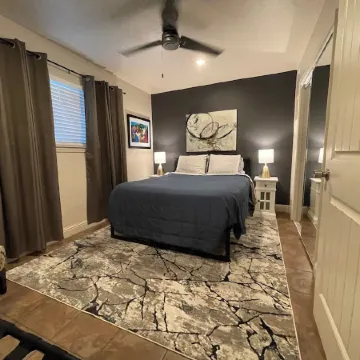 POOLSIDE SUITE Fresno/Clovis