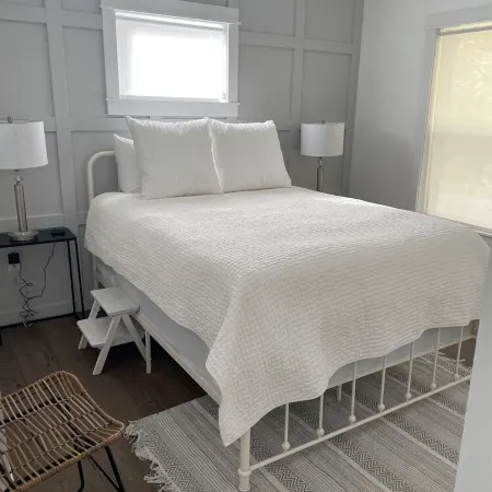Riverwalk One Condo with rooftop deck