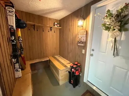 Loose Moose Lodge - Attitash, StoryLand, N. Conway