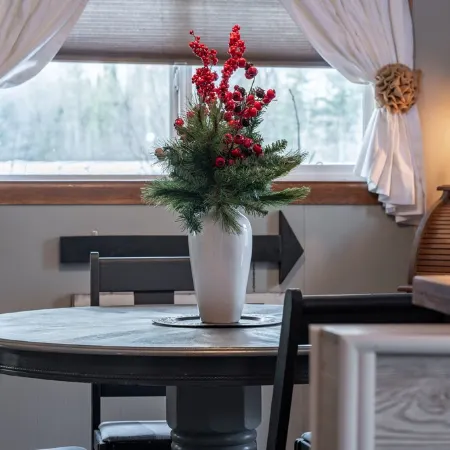 The Bigfork Riverside Retreat - No Cleaning Fee!