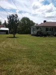 Nice retreat, in a quiet neighborhood in the Brushy Mountains!