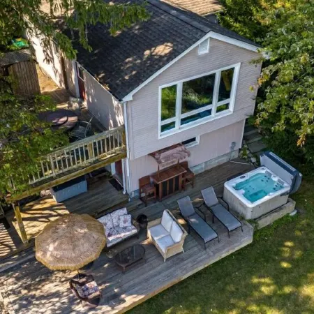 Welcome to The Boathouse! Waterfront/Boats/Hot tub