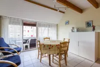 Flat with seaview - 50m from beach- 3/4 persons