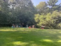 BnB “The Get Away” 600sf on Rock Farm, Wooded, Trails, UConn, Private, Clean 5⭐️ Hotels in Tolland County