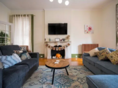 5th and Grand - Lovingly Restored Brownstone Troy NY Unit 1 Hotels in Troy