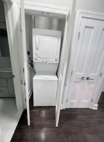 Chic, quiet and comfy apartment.