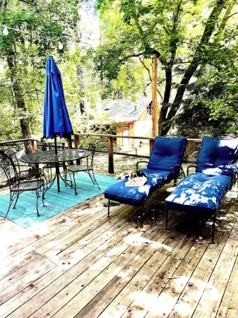 Rustic Beauty in the Canyon Отели рядом с достопримечательностью «Парк штата Слайд Рок»