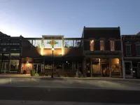 The Loft on the Square Hotels in Menard County