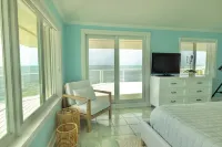 Secluded Oceanfront property, Private pool, hot tub, boat ramp and dock