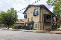 Sleeping Bear Condo - Downtown Helen, GA - Balkoner