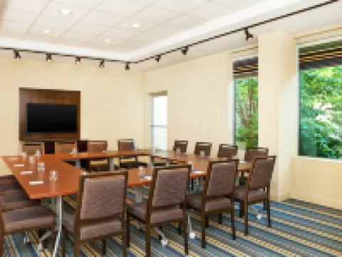 アロフト アルンデル ミルズ BWI エアポート ハノーバーのホテル