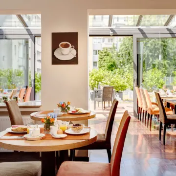 Hotel Imperial Dusseldorf, Sure Collection by BW Отели рядом с достопримечательностью «Музей Кунст Паласт»