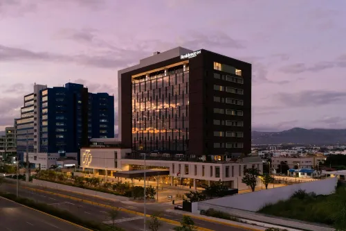 Residence Inn by Marriott Santiago de Los Caballeros - Bintang 4