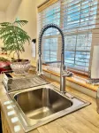 Bucking Mule Studio~Downtown~Japanese Soaking Tub*Sanitized & High Speed Wi-Fi*
