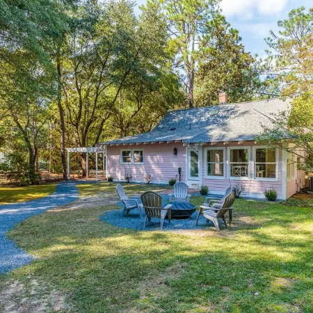 Historic Cottage in the heart of Pinehurst Village