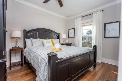 Highland Gold+ Gather Family+Friends+make memories Hotels in der Nähe von Cleveland Bradley County Public Library