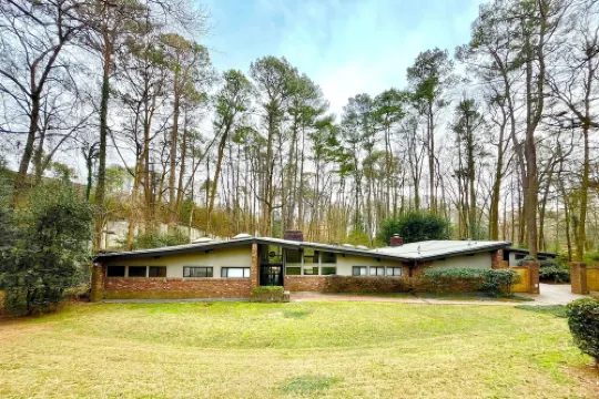 Buckhead Battle House - an MCM architectural masterpiece