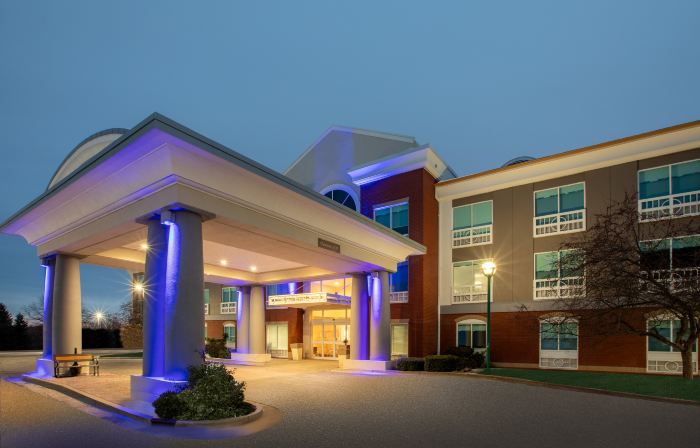 Holiday Inn Express & Suites GRAND RAPIDS-NORTH by IHG
