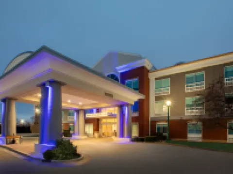 Holiday Inn Express & Suites GRAND RAPIDS-NORTH by IHG Hotels in Walker