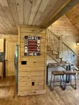 Deer Lick Cabin Lake Front Cabin That Sleeps 6.  Minutes from Bristol