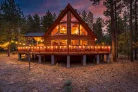 Woodland Lake Retreat sleeps 30! AC, WiFi, wrap around deck, arcade & more!