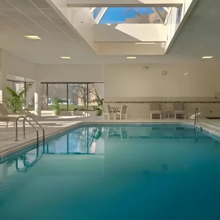 DoubleTree by Hilton Lisle Naperville