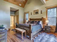 Riverfront Cabin! Hot Tub, Bar, & Fireplace; Family Friendly; Fire Pit Hotels in Ellijay