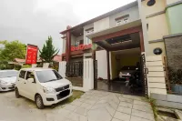 Reddoorz Syariah near Jam Gadang Bukittinggi 2 Hotel di Bukittinggi