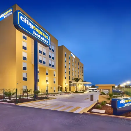 City Express by Marriott Celaya Galerias
