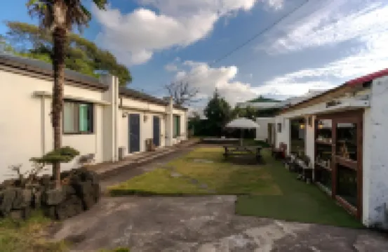 Jeju a Day in Hanlim Private House 方林園周辺のホテル