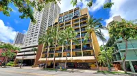 Waikiki Spacious Modern Remodel. w/Pool & Hot tub - Sleeps 3