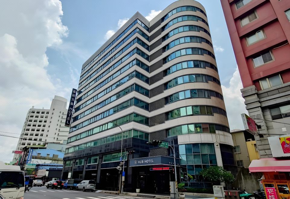 4. Hubhotel..