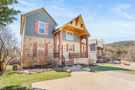 Pools Pvt Hot Tub near Thunder Ridge & Big Cedar