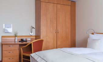 Garner Hotel HAMBURG - WANDSBEK MARKTPLATZ by IHG
