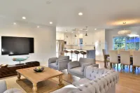 New Home with Pool, Bocce court & 2 basement game rooms close to Surfside Beach