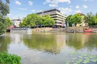 Modern vacation apartment with 4 bedrooms in Heilbronn on the Neckarpromenade