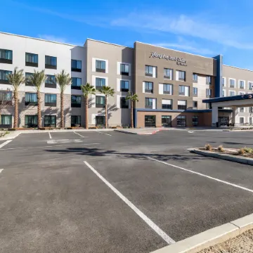 Hampton Inn & Suites by Hilton Corona
