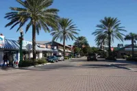 Madeira Beach Condo near John's Pass
