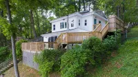 Welcome to the 5 horizons Lake House-FREE KAYAK USE- PONTOON AVAILABLE