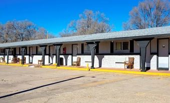 Rodeway Inn & Suites Raton
