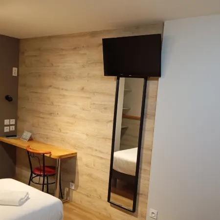 Logis Hôtel Acotel Avignon Nord