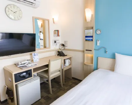 Toyoko Inn Kashiwa-eki Higashi-guchi Hotels in Kashiwa